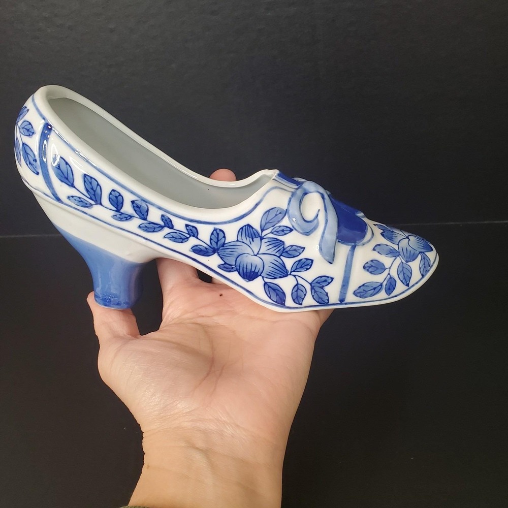 Vintage Seymour Mann China Blue Fine Porcelain Heeled Shoe Planter 7"L x 4T"